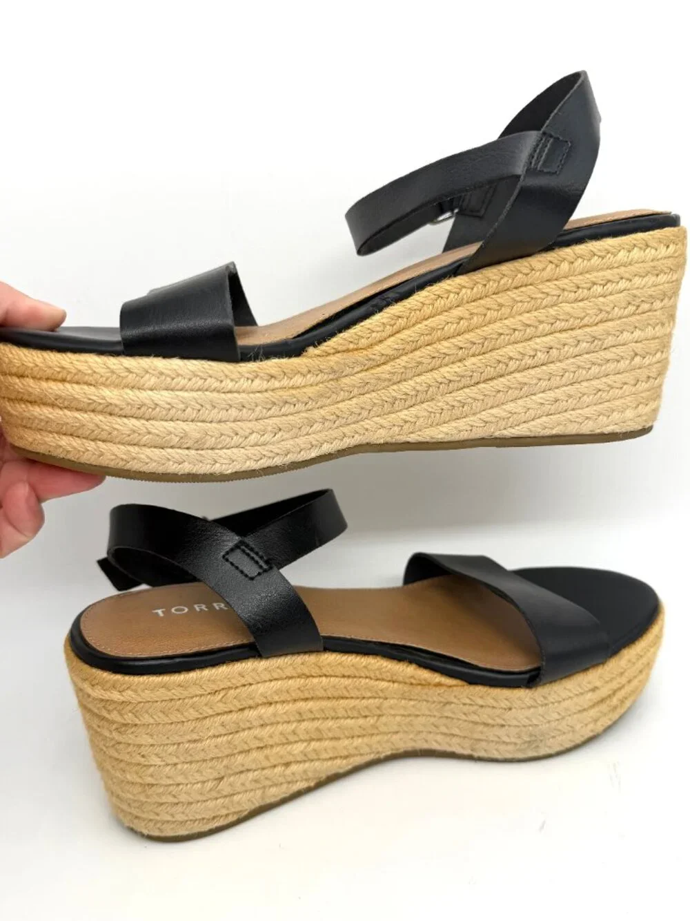 Torrid Black & Tan Wedge Sandals - Size 8